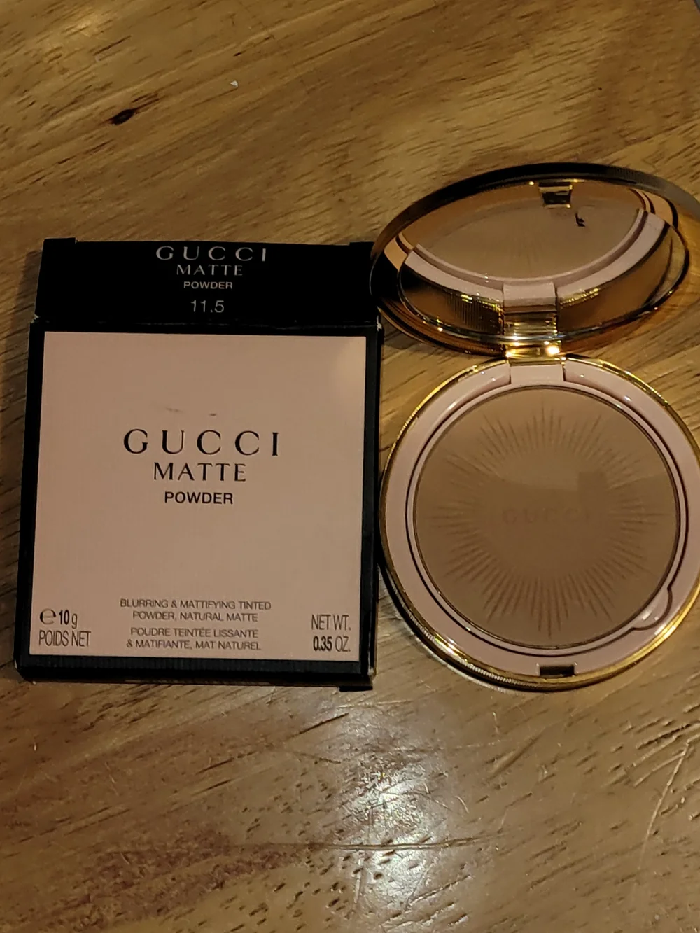 Gucci Matte Powder Compact in 11.5